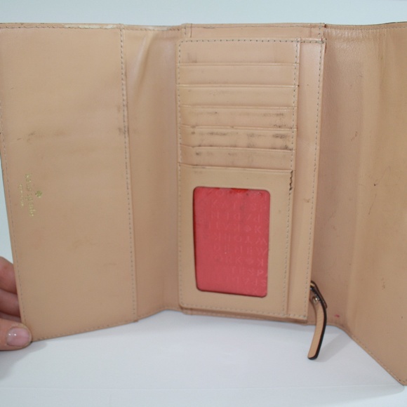 Kate Spade wallet, black and white stripe - Picture 4 of 5